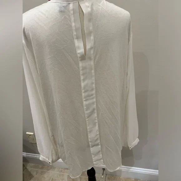 Ann Taylor Cream Blouse-Size XL - Picture 9 of 12